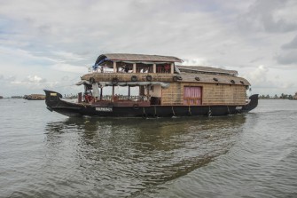 LA INDIA RESPIRA EN EL SUR