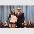 Dafna Cermenati y profesor Mario Flores