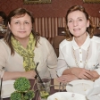 Gisela Barrios y Carmen Petermann